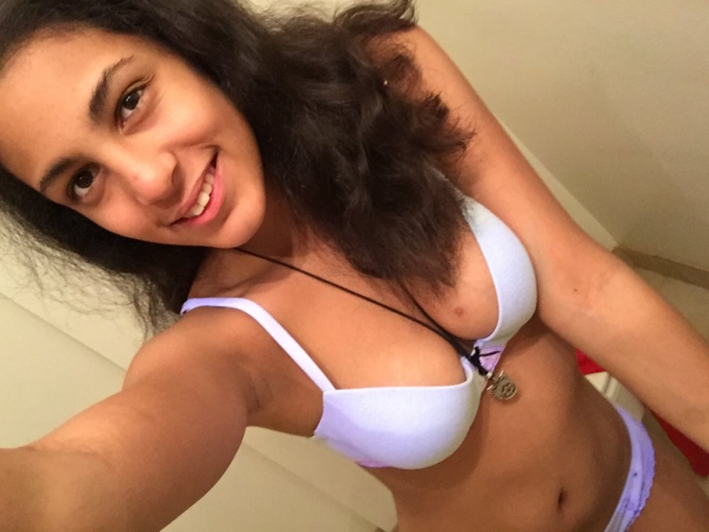 Young Collage Girl Showing Lovely Boobs & Juicy Pussy (17).jpg