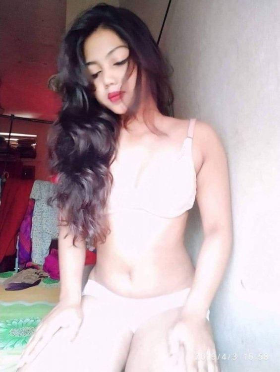 Hot & Cute Young Girl Nude Photos (2).jpeg
