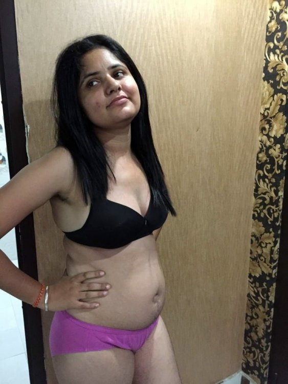 Ramana Bhabhi On Her Honeymoon Naked In Hotel Room (12).jpg