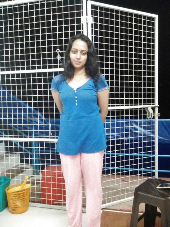 Tamil Sofatware Employee Harini Nude Pics (2).jpg