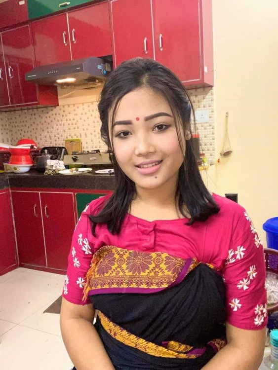 Hot Assami Girl Pic (10).jpg