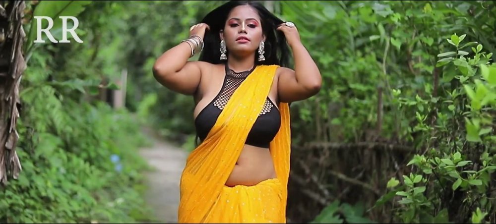 Introducing Sreetama Yellow Colour Saree Debut Episode RR 2021_00_05_07_04_46.jpg