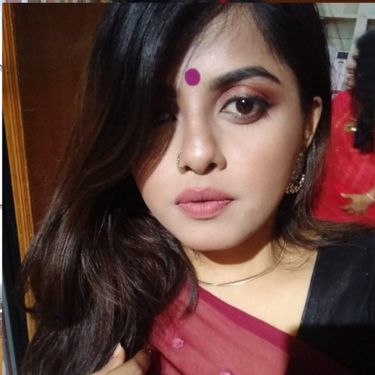 Desi Cute Babe Pic 20.jpg