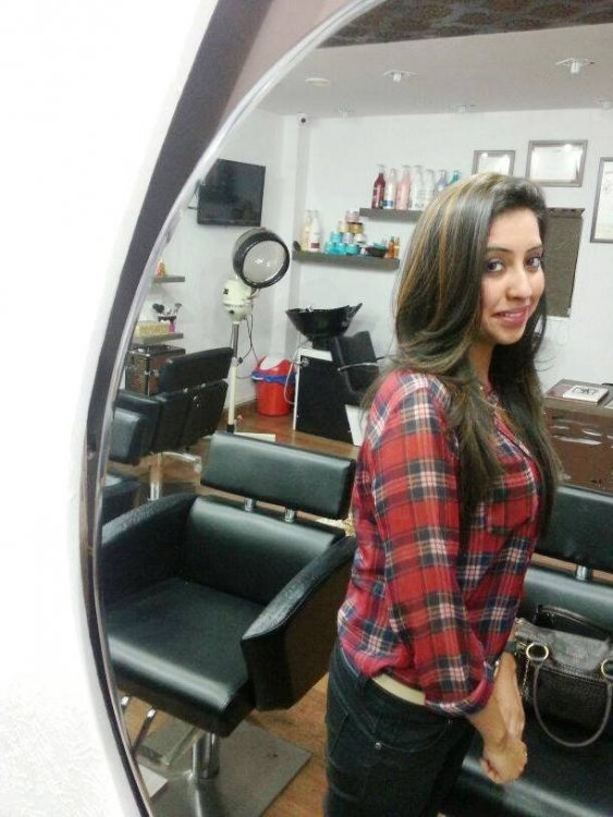 khushboo-013.jpg