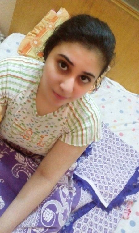 cute-smile-bhabi-17.jpg